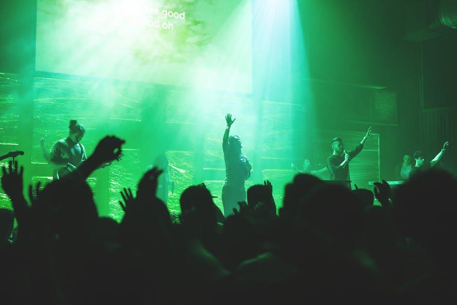 Current Chart Leaders Shaping Today’s Music Scene