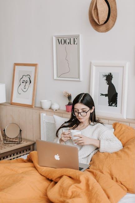 Strategies for Artists to Navigate Both Streaming and Radio Success
