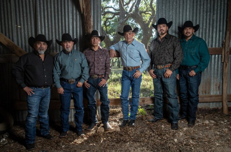 Intocable to Donate to this Foundation & More Uplifting Moments