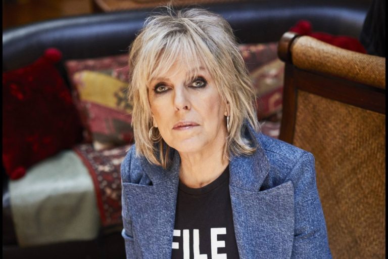 Lucinda Williams to Open Honky-Tonk Bar in New York City