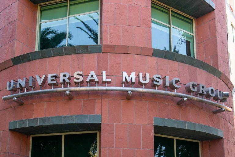 Revenue $3.38B in Q2 on Subscription Gains