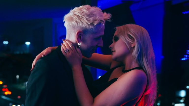 Brian Walker Premieres ‘I Like This Me Better’ Music Video