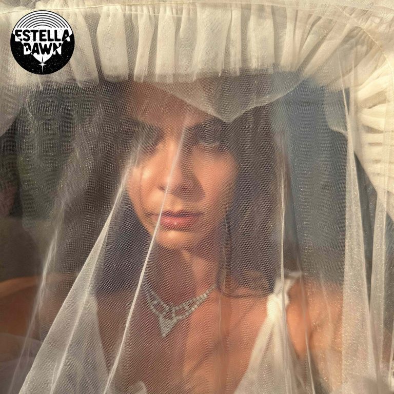 Estella Dawn - Skinny Love (Bon Iver Cover) -