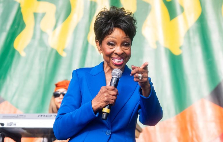 Gladys Knight says she is "healthy and happy" after son accuses her husband of elder abuse