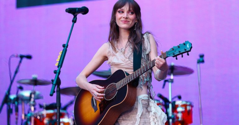 Holly Humberstone Announces 2025 Headlining Australian Shows