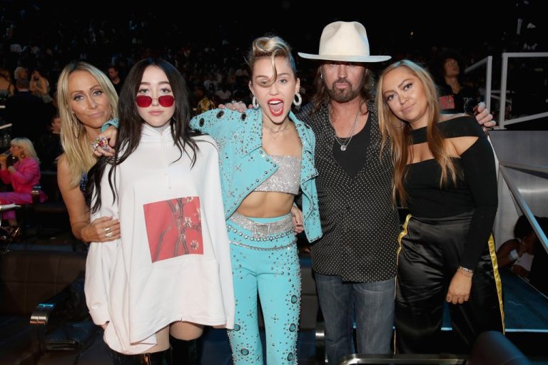 Noah Cyrus Addresses Family 'Drama' Amid Feud Rumors