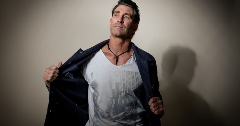 Pete Murray Announces Seventh Album 'Longing', Shares 'Amy'