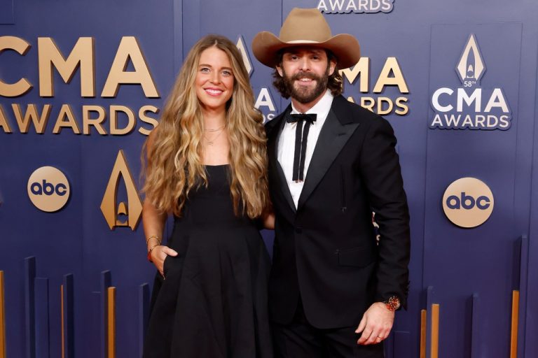 Thomas Rhett's Wife Lauren Pregnant With Their Fifth Child