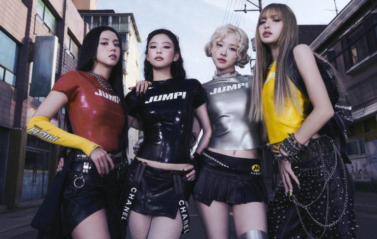 Watch Rosé do a shot with FKA Twigs before performing ‘APT.’ at BLACKPINK’s first Wembley performance