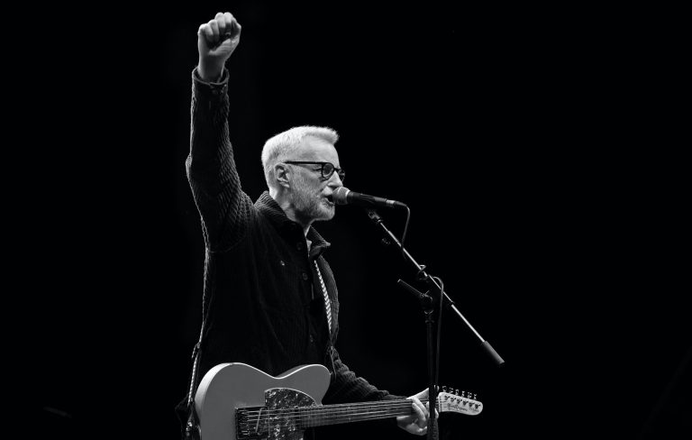 Billy Bragg shows solidarity with Palestinians on new single 'Hundred Year Hunger'