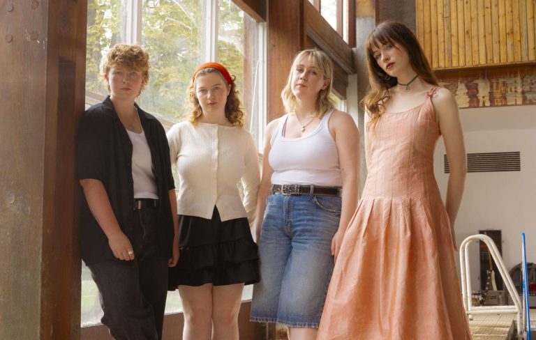 Florence Road share breezy new single ‘Break The Girl’ Florence Road share breezy new single 'Break The Girl'