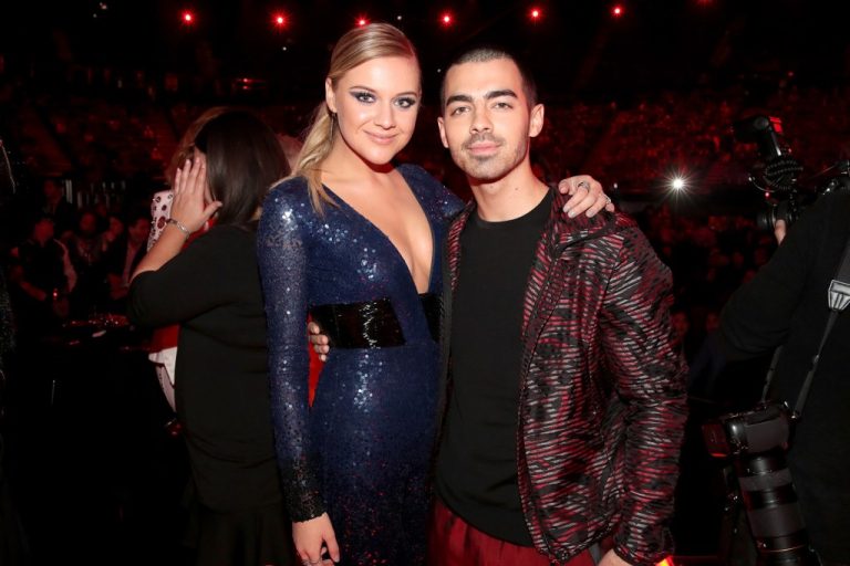 Kelsea Ballerini Surprise at Jonas Brothers Dallas Concert