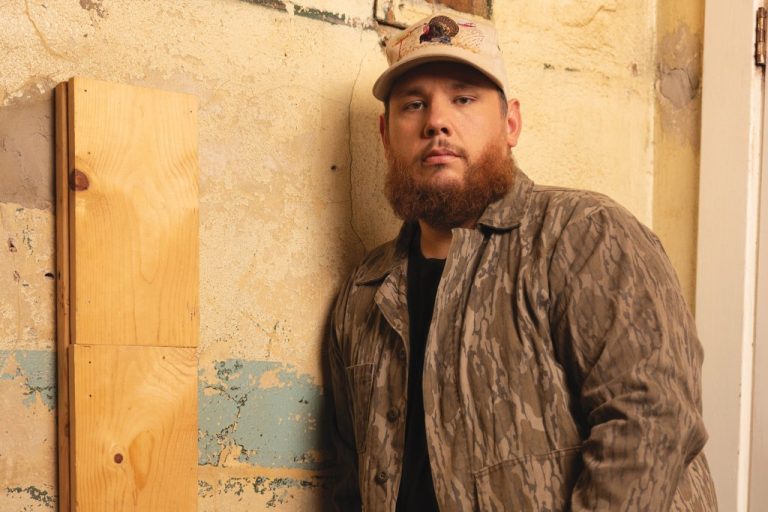 Luke Combs' ‘Back in the Saddle’ Reaches Country Airplay Chart Top 10