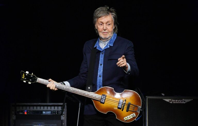 Watch Paul McCartney play The Beatles' 'Help!' for the first time in 35 years