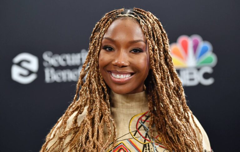 Brandy says “dehydration” caused her to leave concert with Monica abruptly Brandy says "dehydration" caused her to leave concert with Monica abruptly