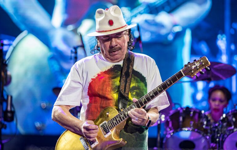 Carlos Santana shuts down viral rumours he opposed Bad Bunny’s booking for the 2026 Super Bowl Halftime Show Carlos Santana shuts down viral rumours he opposed Bad Bunny's booking for the 2026 Super Bowl Halftime Show