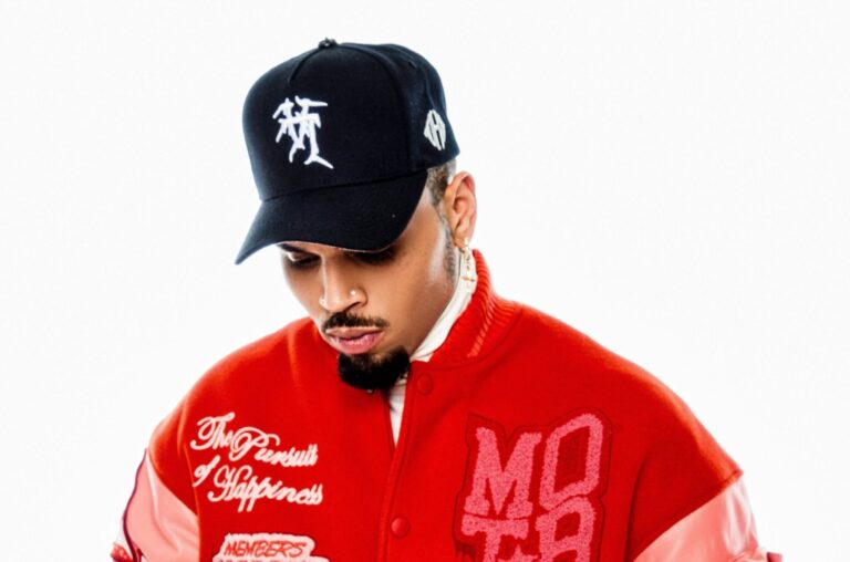 Chris Brown Reigns on Rhythmic Airplay With 'It Depends'