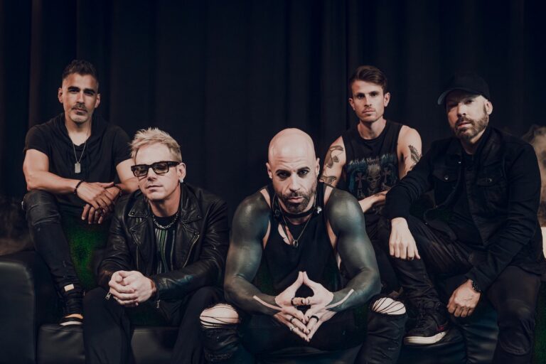 Chris Daughtry Hopes Music Give Fans Permission to Be Honest