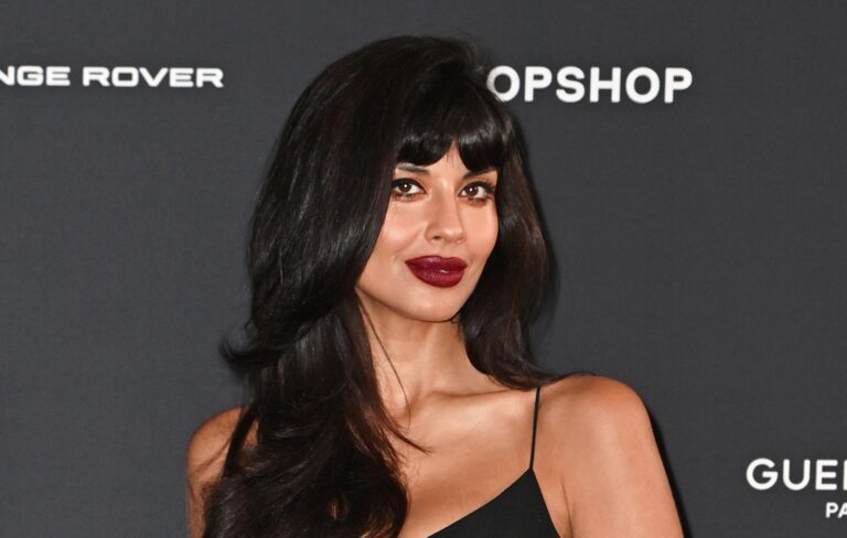 Jameela Jamil accidentally orgasmed while DJing in front of 6,000 farmers