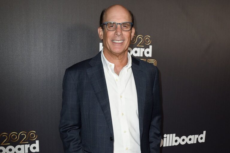 John Mellencamp, Bruce Resnikoff at Ambassadors of Peace Gala 2025 John Mellencamp, Bruce Resnikoff at Ambassadors of Peace Gala 2025