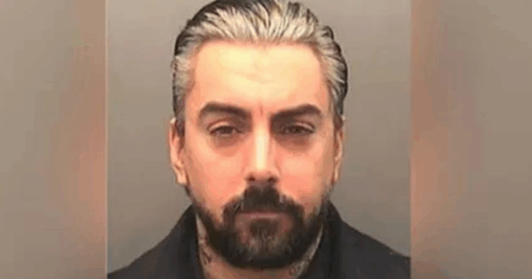 Lostprophets Frontman Ian Watkins Stabbed To Death In Prison Lostprophets Frontman Ian Watkins Stabbed To Death In Prison