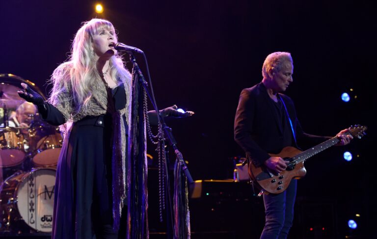 Stevie Nicks wishes Lindsey Buckingham a Happy Birthday: "Love's ya!"