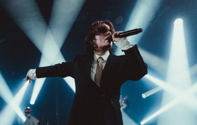 Watch Christine & The Queens debut new song 'Ah Ya' and perform hits for first time in six years at Because Beauborg in Paris
