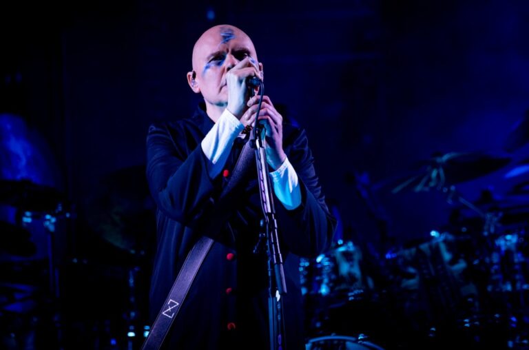 Billy Corgan Debuts ‘Mellon Collie’ Opera in Chicago Billy Corgan Debuts 'Mellon Collie' Opera in Chicago
