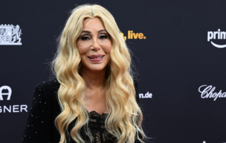 Cher, Ariana Grande and Lily Allen announced for final 'SNL' episodes of 2025