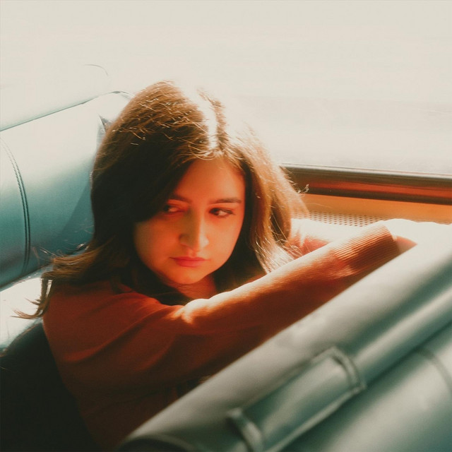 Hayley Brooke Drops Heartfelt Single ‘Chicago’ Hayley Brooke Drops Heartfelt Single ‘Chicago’