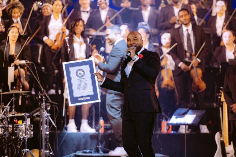 Jeezy Sets Guinness World Record With 101-Piece Orchestra at Show Jeezy Sets Guinness World Record With 101-Piece Orchestra at Show