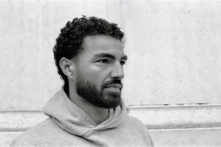 Navy Blue Talks Kinship with Ka, Personal Subject Matter, & New Album