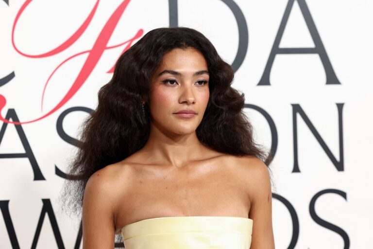 Olivia Dean Calls Out Ticketing Companies Over High Resale Prices