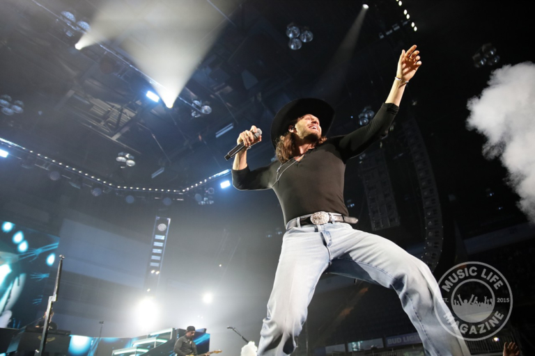 Warren Zeiders with Chayce Beckham - Appalachian Wireless Arena - Pikeville, Kentucky - November 7, 2025